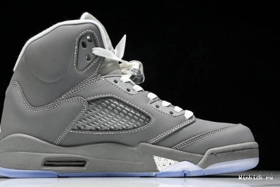 5 Jordan 'Wolf Retro Grey' 0830